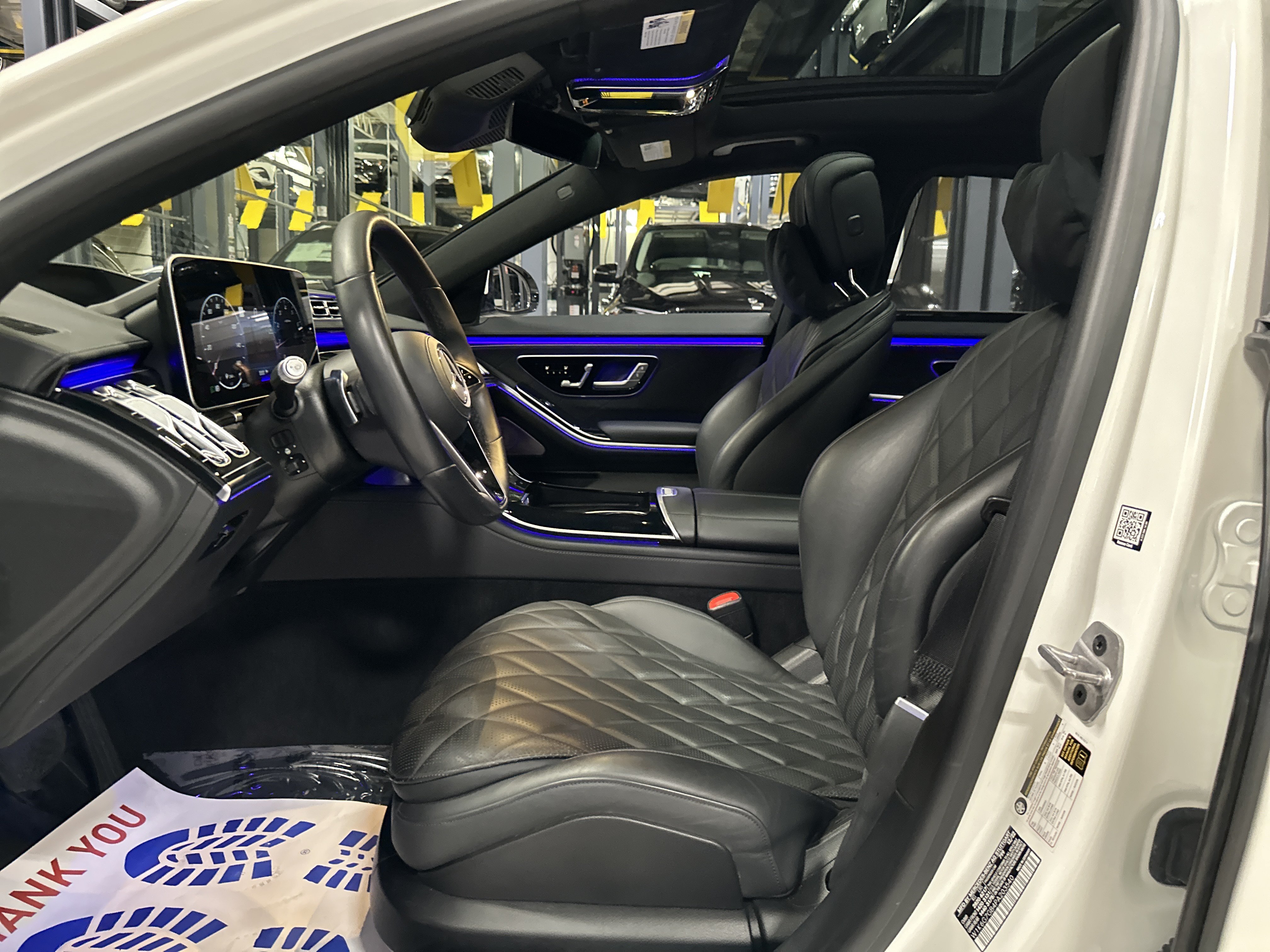 Certified Used 2023 MANUFAKTUR Diamond White Mercedes-Benz S 580 image 26