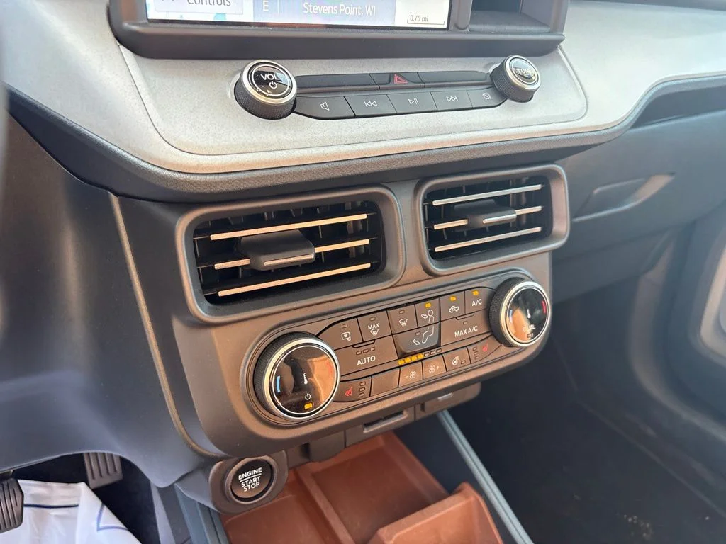 Used 2024 Azure Gray Metallic Tri-Coat Ford Lariat image 19