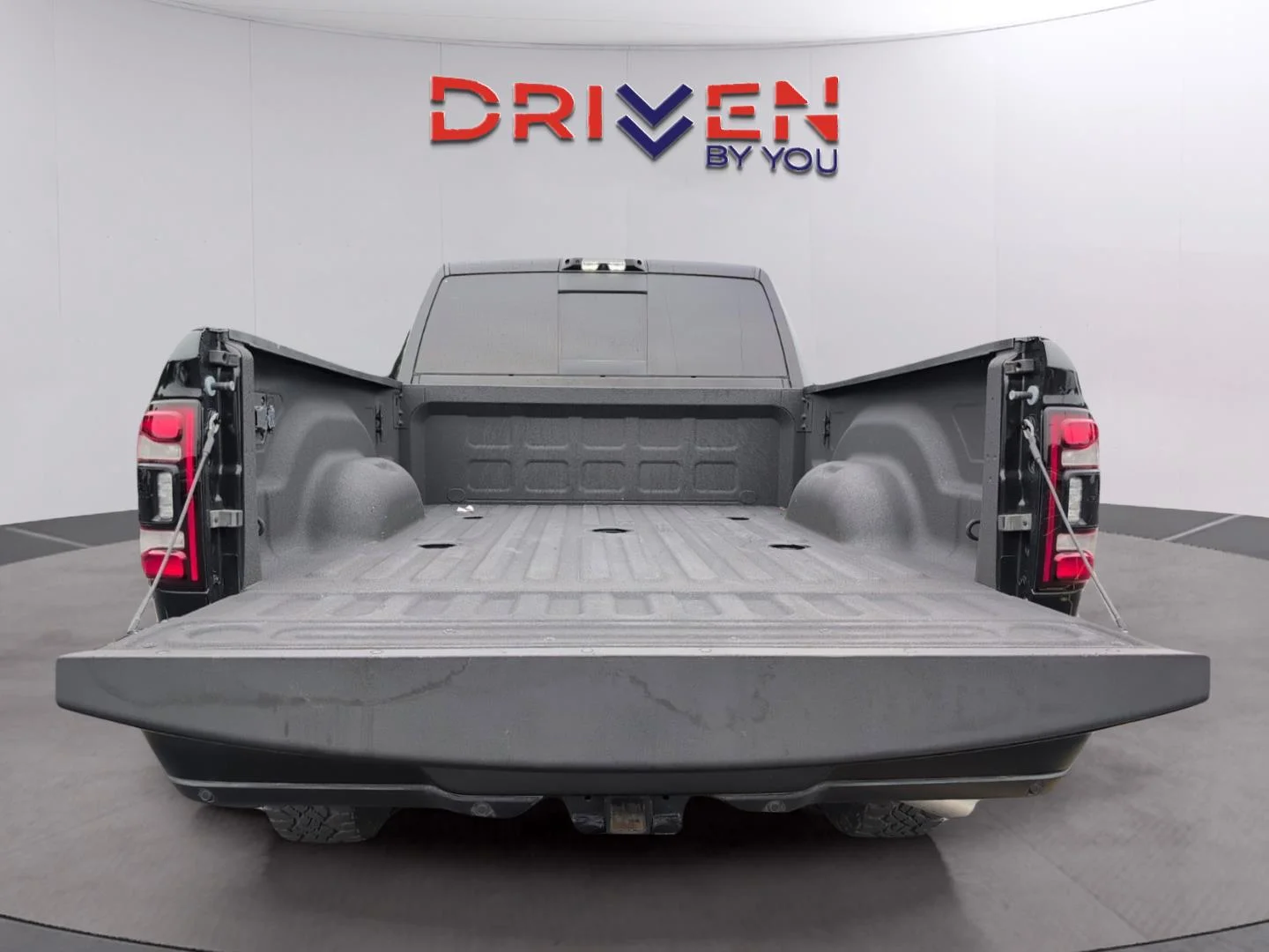 Used 2024 Diamond Black Crystal Pearlcoat Ram Rebel image 9