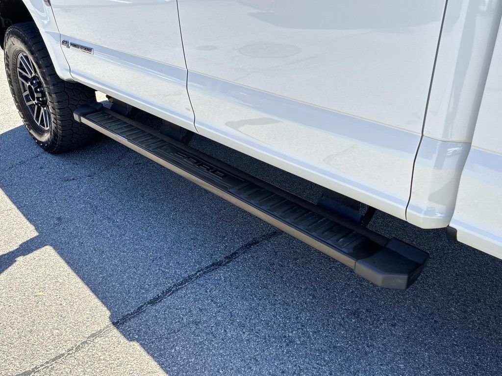 Used 2022 White Ford Lariat image 12