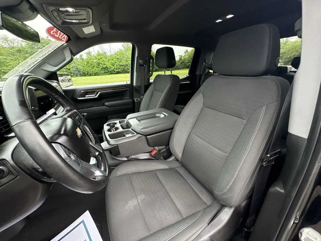 Used 2023 Black Chevrolet LT image 13