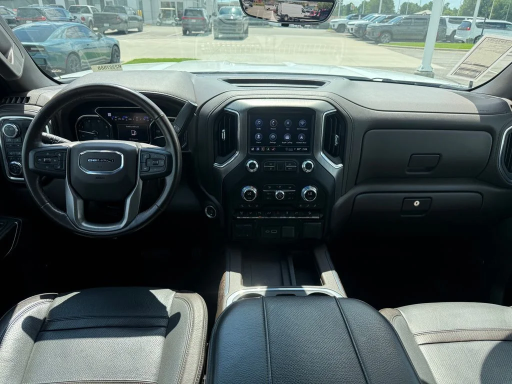 Used 2023 White GMC Denali image 7