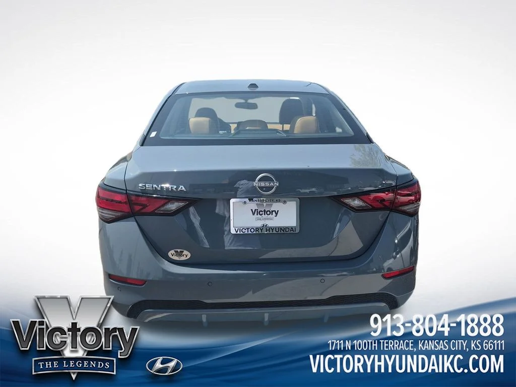 Used 2025 Gray Nissan SV image 4