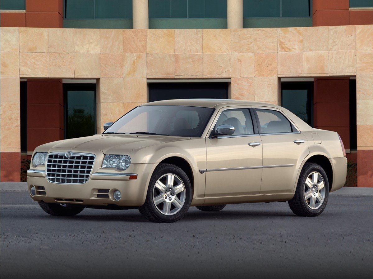 2009 Chrysler 300's photo