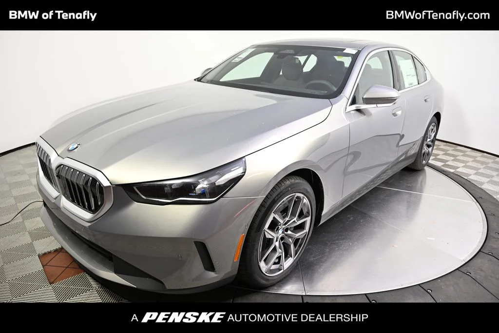 2026 BMW 5 Series 530i xDrive Sedan's photo