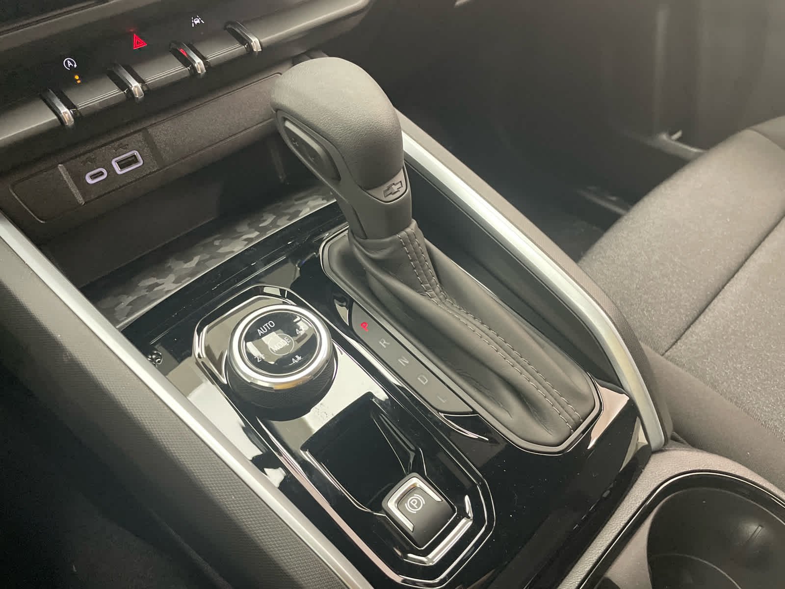 2026 Chevrolet Colorado Trail Boss - Photo 7