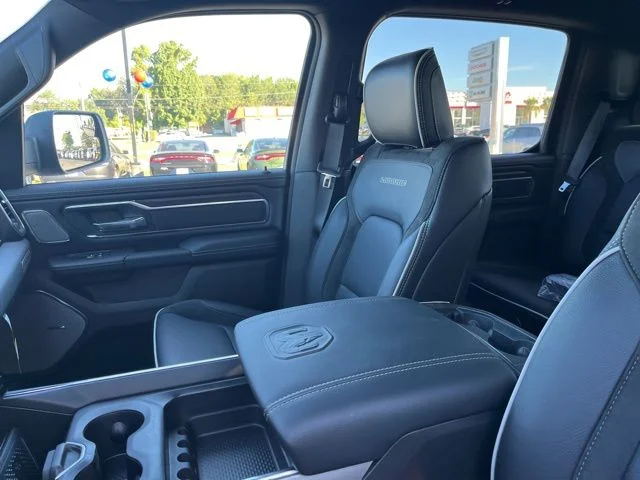 2026 RAM 1500 Laramie - Photo 10