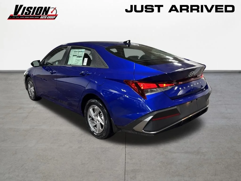 New 2025 Blue Hyundai SE image 7