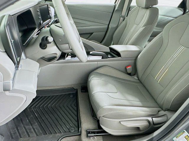 New 2026 Hyundai ELANTRA SEL Sport