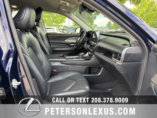 Used 2024  Toyota XLE image 13