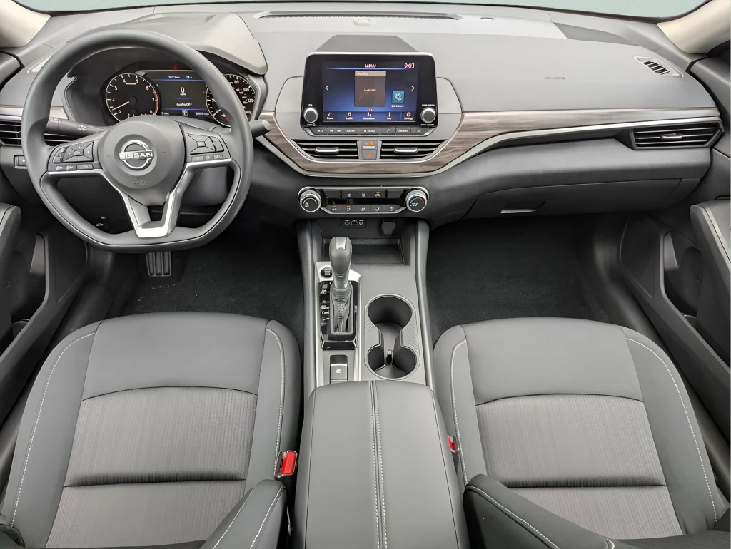 New 2026 White Nissan 2.5 SV image 14