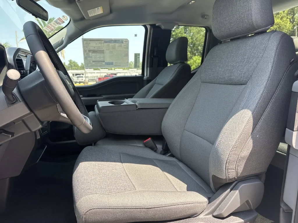 New 2026 Oxford White Ford XLT image 32