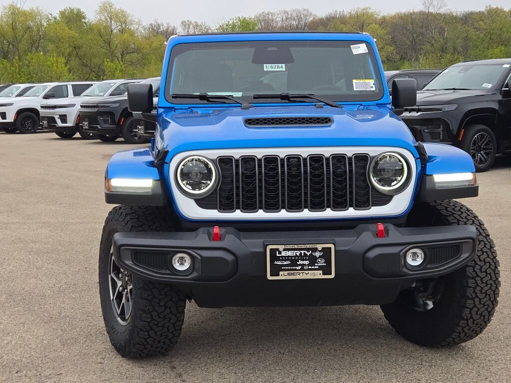 New 2026 Hydro Blue Pearl-Coat Exterior Paint Jeep Rubicon image 5