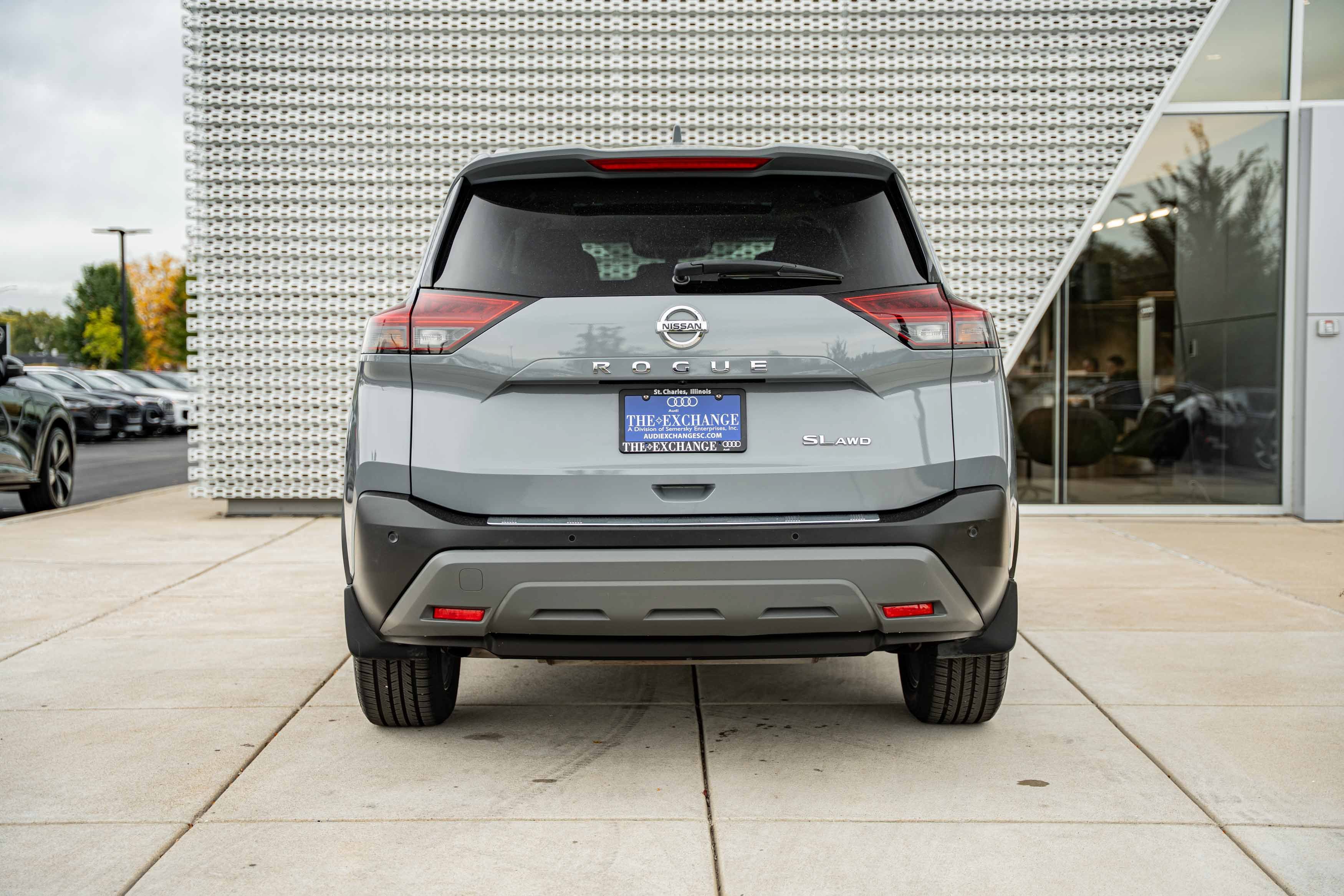Used 2021 Boulder Gray Pearl Nissan SL image 19