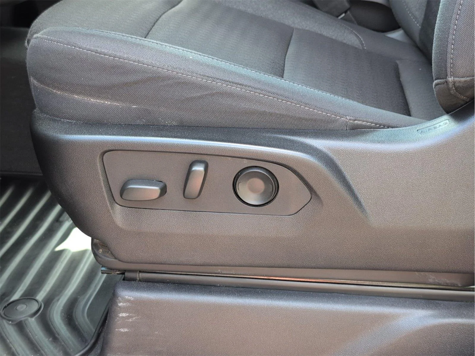 Used 2024 Sterling Gray Metallic Chevrolet Custom image 18