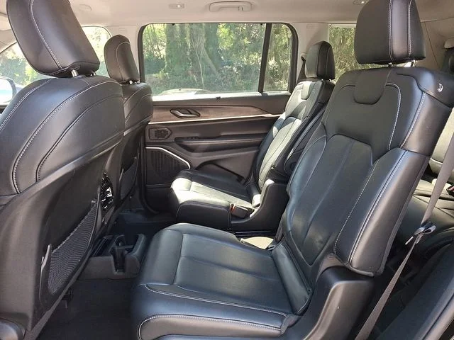 Used 2022 Black Jeep Limited image 12