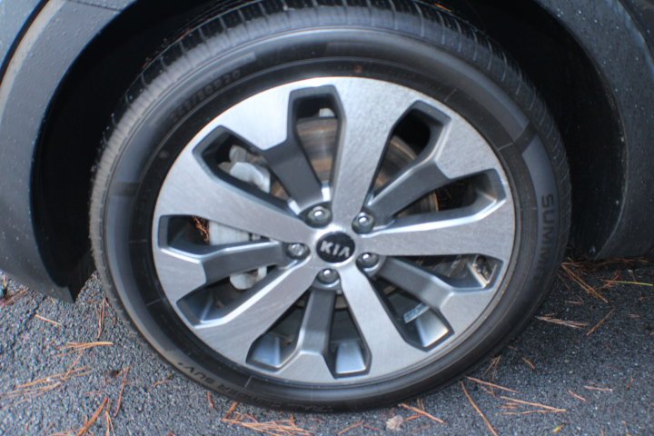 Used 2020 Gravity Grey Kia S image 5