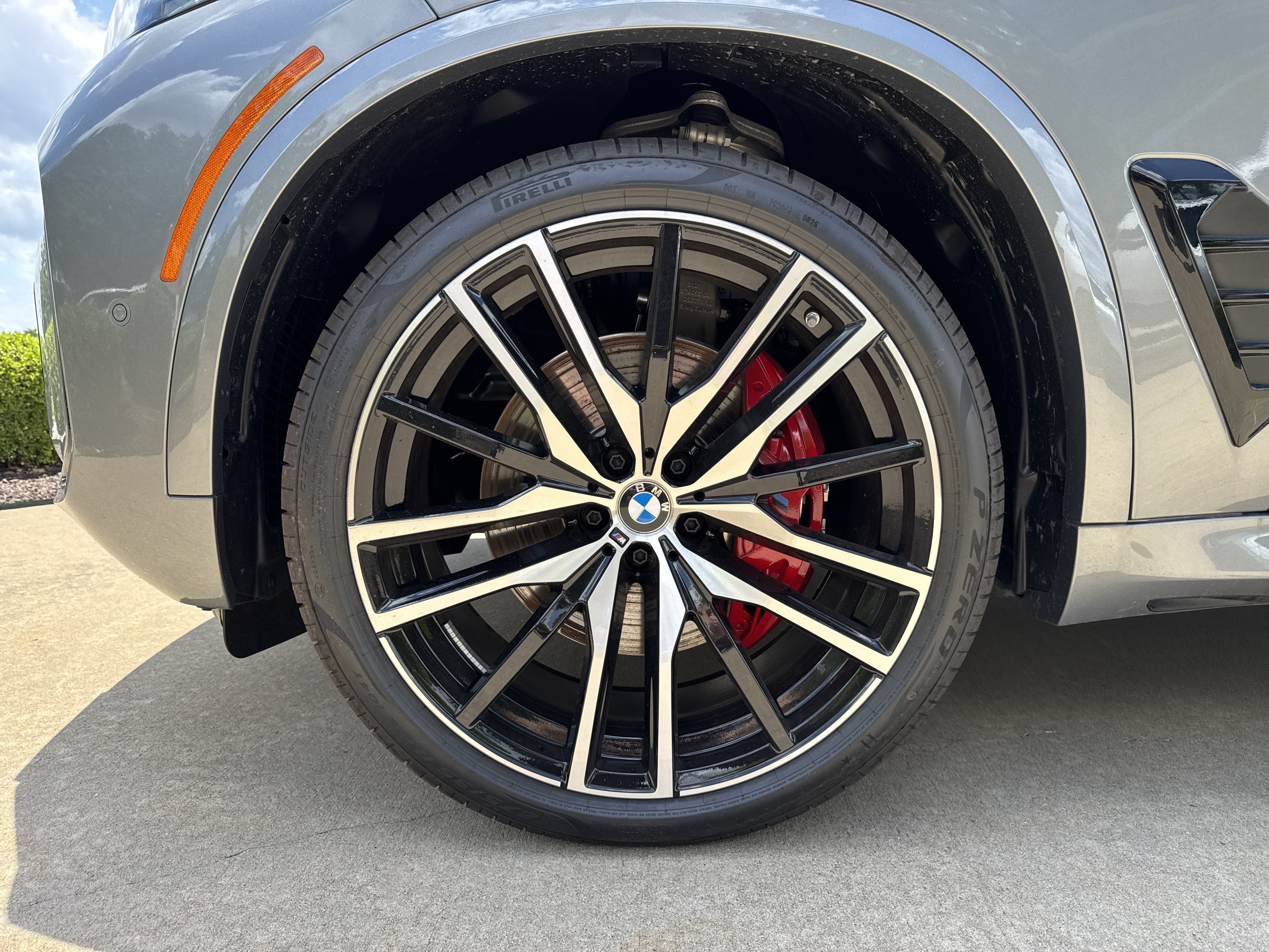 New 2026 SKYSCRAPER GREY BMW xDrive40i image 27