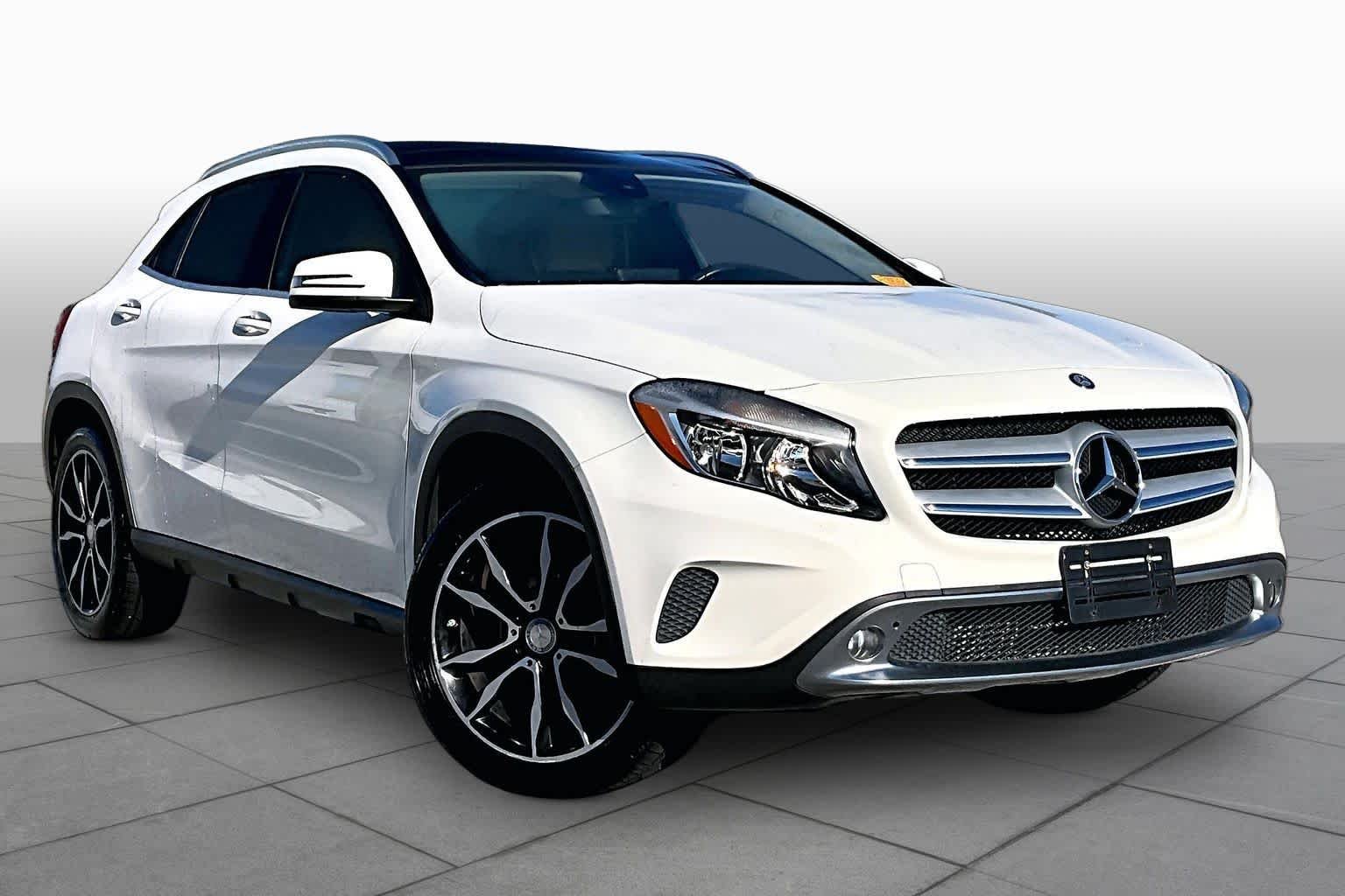 Used 2017 Cirrus White Mercedes-Benz GLA 250 image 3