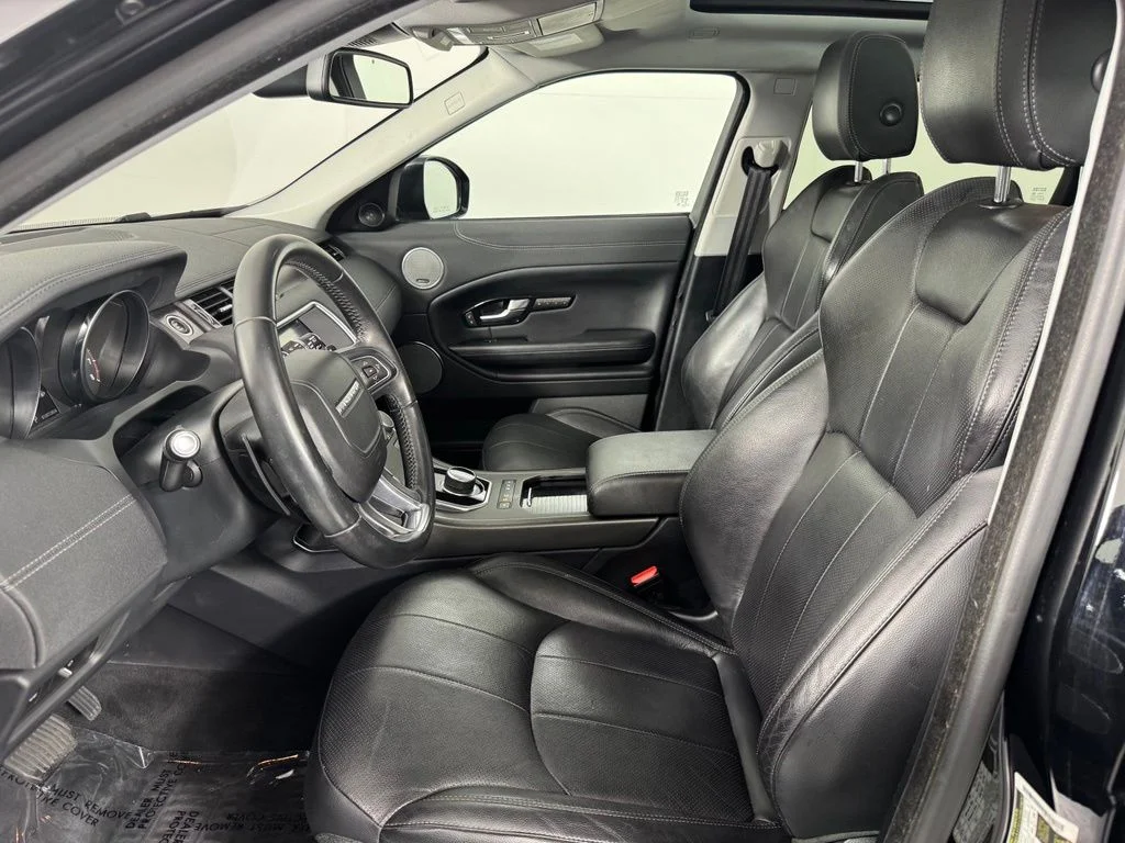 Used 2019 Narvik Black Land Rover SE image 19