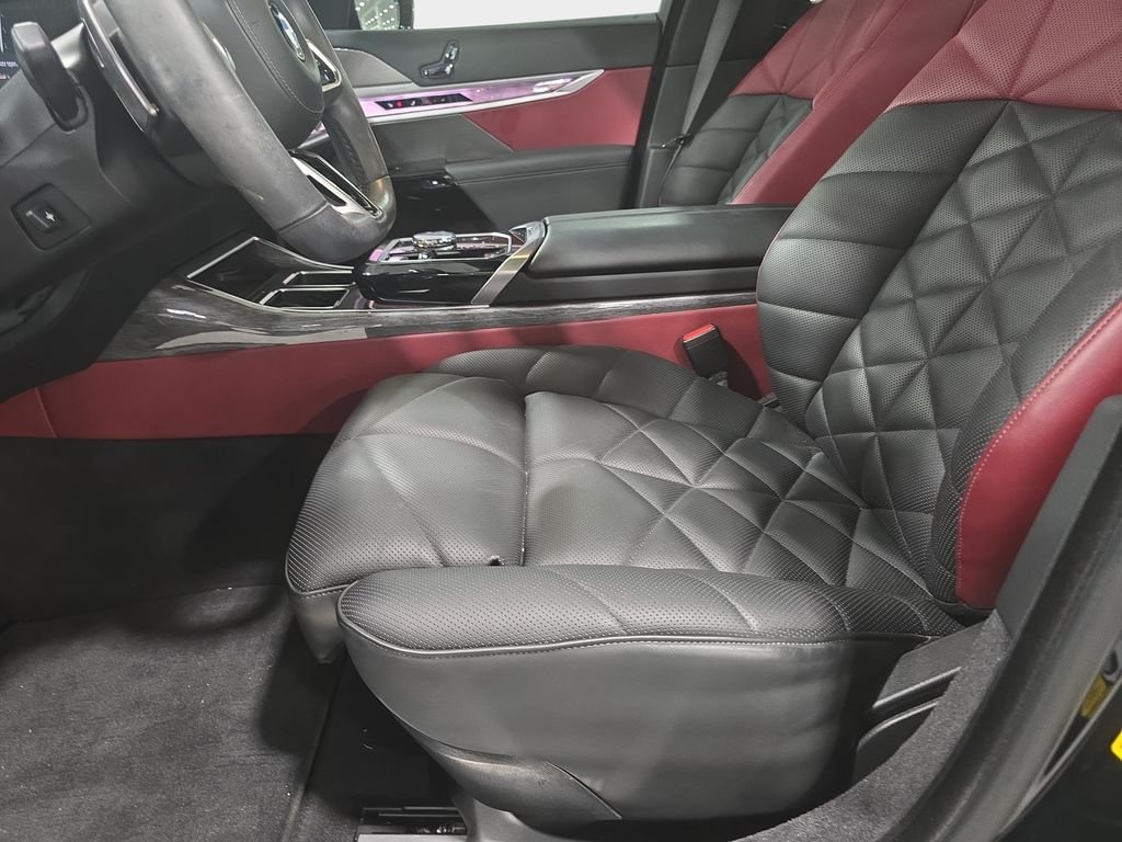 Certified Used 2024 Black Sapphire Metallic BMW 740i image 17