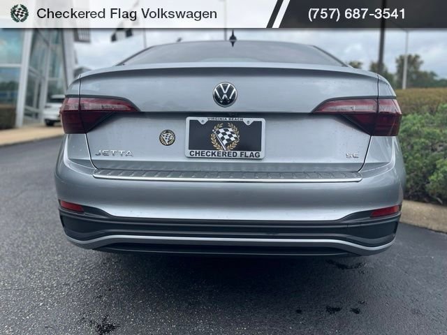 Used 2023 Pyrite Silver Metallic Volkswagen 1.5T SE image 10
