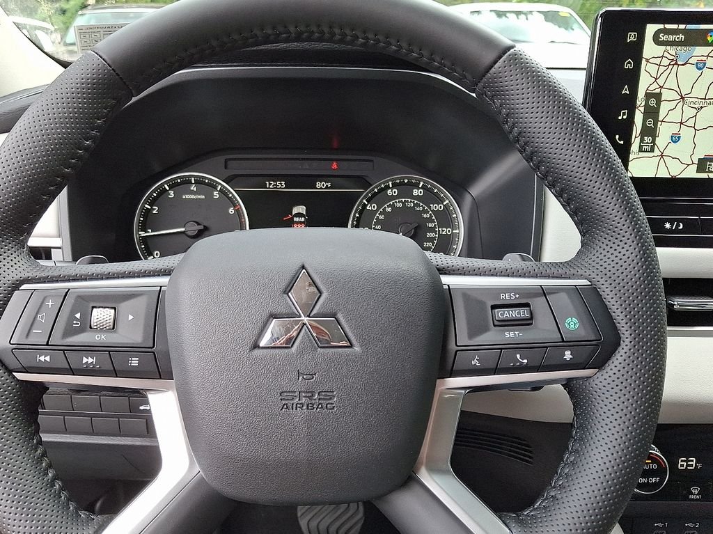 2025 Mitsubishi Outlander SE - Photo 12