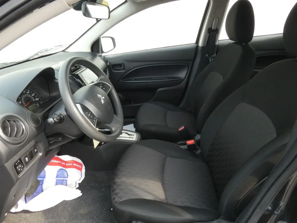 Used 2024 Gray Mitsubishi  image 6