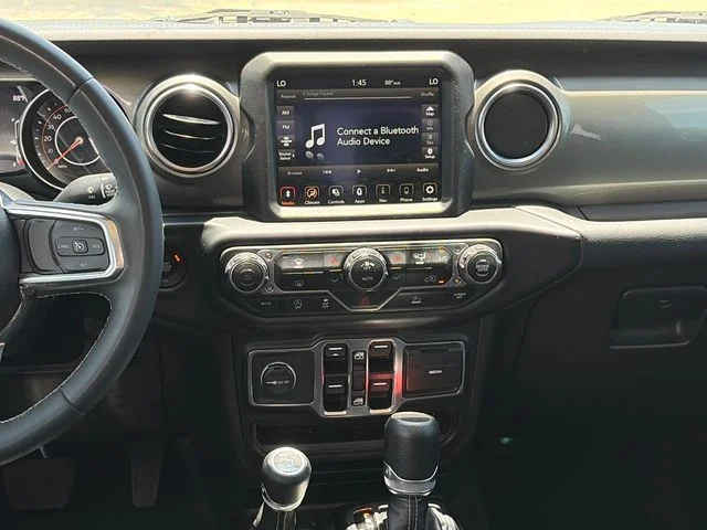 Used 2023 Black Jeep Overland image 15