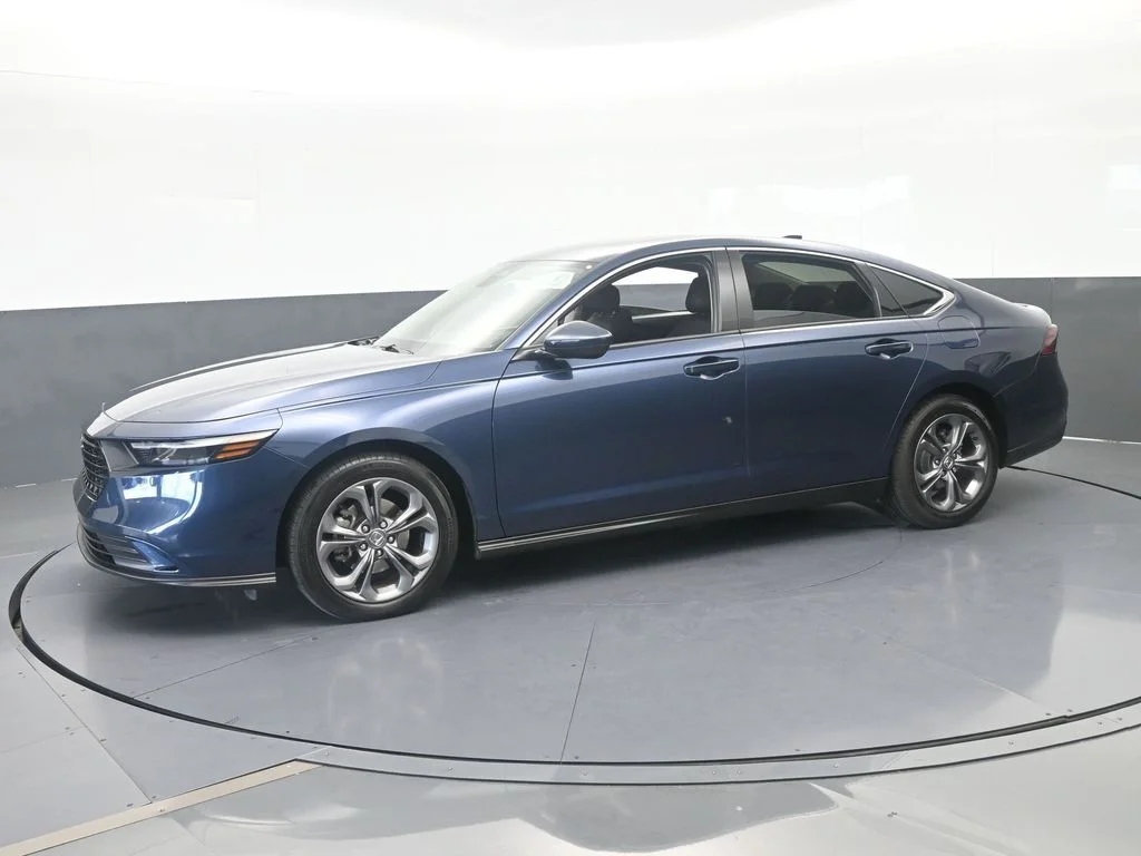 Used 2023 Blue Honda EX image 2