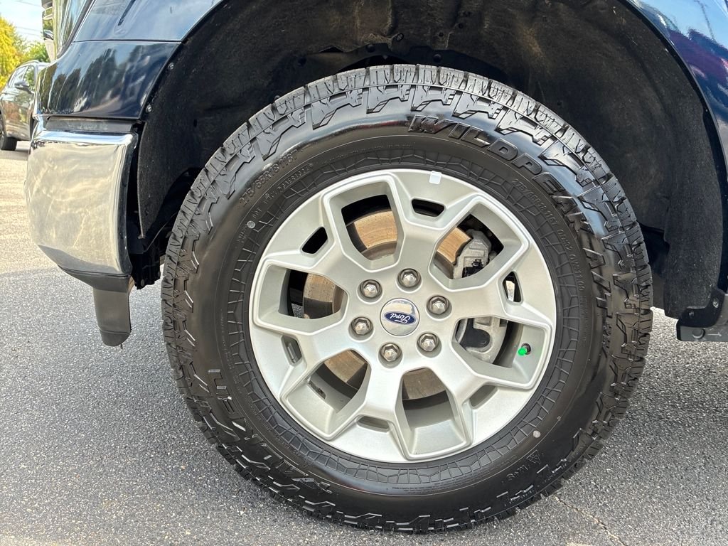 Used 2023 Blue Ford XLT image 26