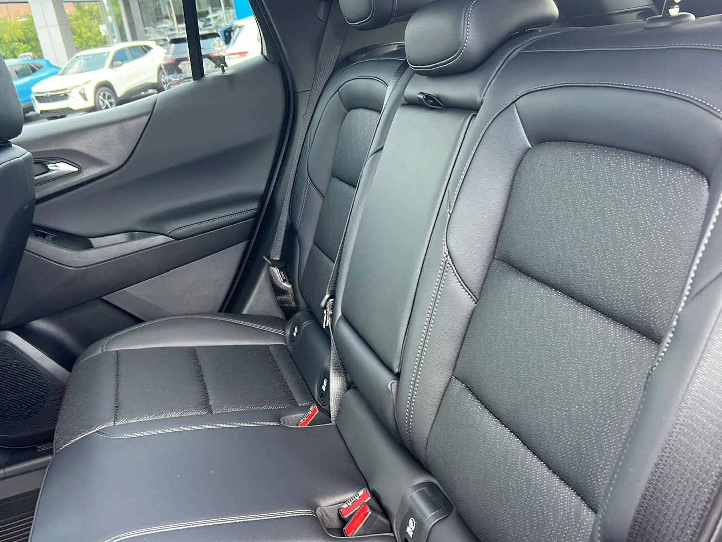 2027 Chevrolet Equinox LT - Photo 30