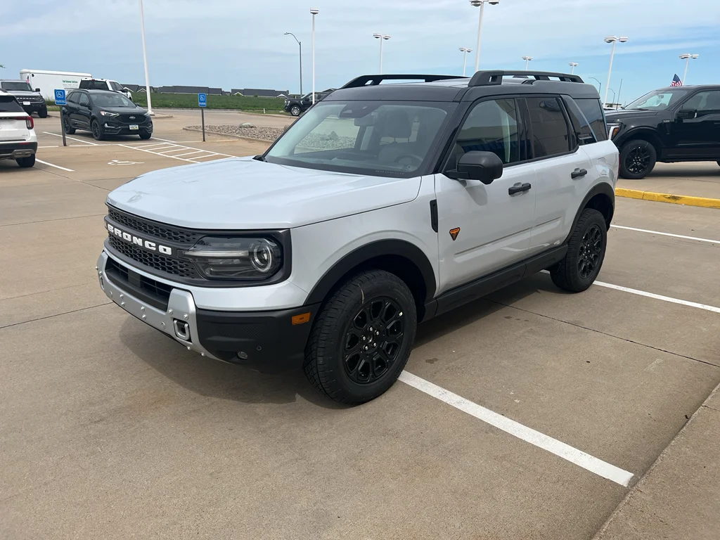 New 2026 Space White Metallic Ford Badlands® image 4