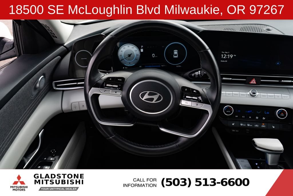 Used 2024 White Hyundai Limited image 11