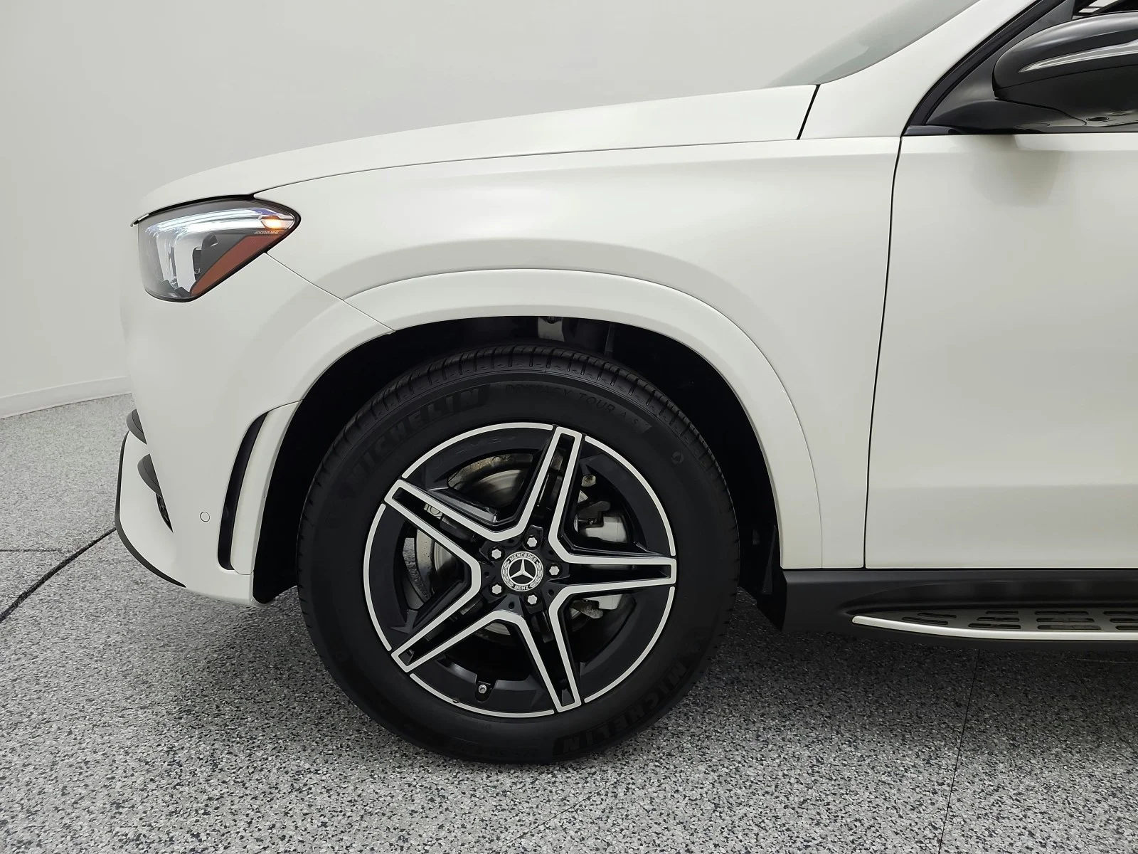Used 2022 MANUFAKTUR Diamond White Bright Mercedes-Benz GLE 350 SUV image 18