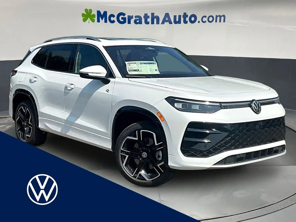 New 2026 Opal White Pearl Volkswagen 2.0T SEL R-Line Turbo image 1