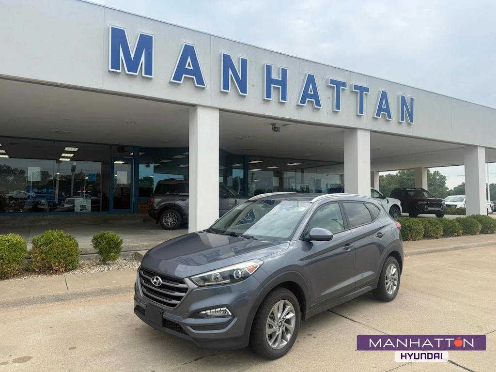 Used 2016 Coliseum Grey Hyundai SE image 1