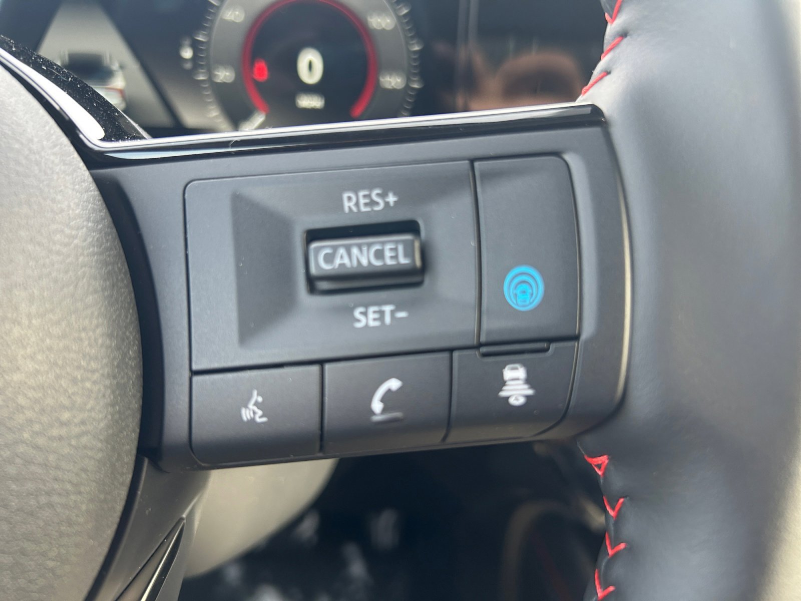 2026 Nissan KICKS SR AWD - Photo 12
