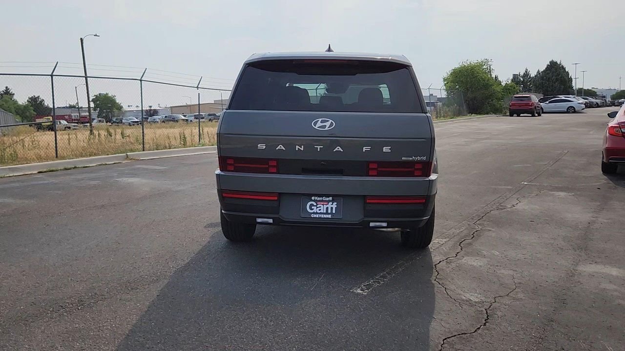 New 2026 Hampton Gray Hyundai SE image 3