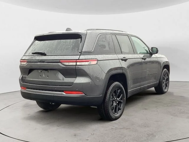 New 2026 Baltic Gray Metallic Clearcoat Jeep LAREDO ALTITUDE 4X4 image 6
