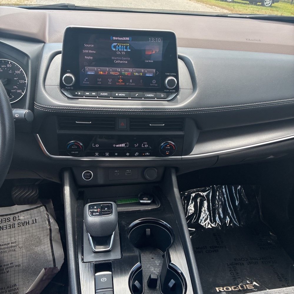 2023 Nissan Rogue SV - Photo 6