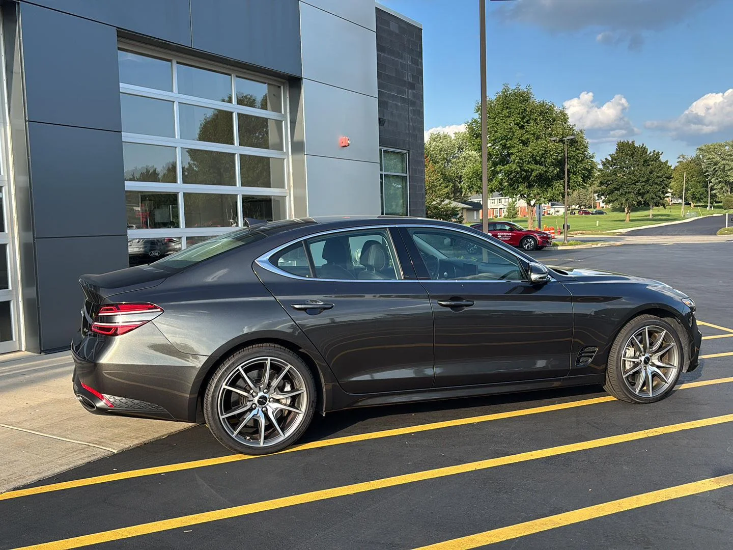 Used 2026 Makalu Gray Genesis 2.5T image 6