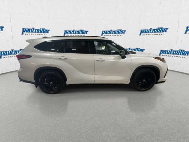 Certified Used 2023 Pearl Toyota XSE image 12