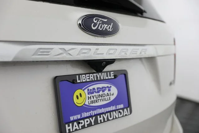 Used 2017 White Ford XLT image 35