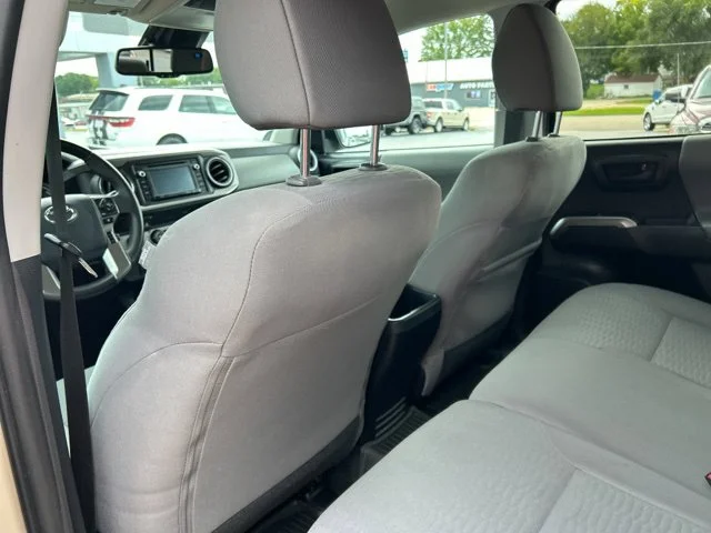 Used 2019 Quicksand Toyota SR5 image 17