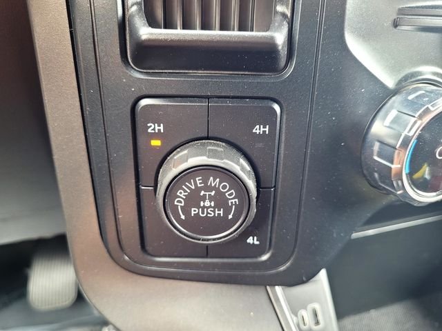 Used 2025  Ford Tremor image 19