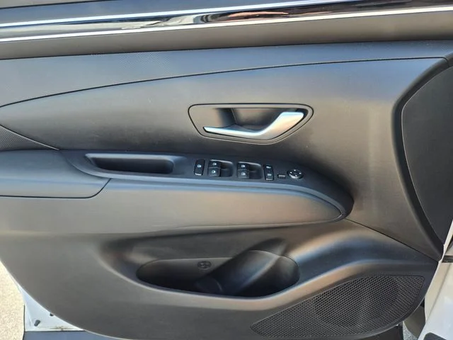 Used 2024 White Hyundai SEL image 36