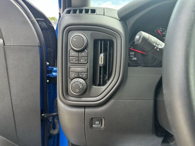 Used 2025 Blue Chevrolet Custom image 20