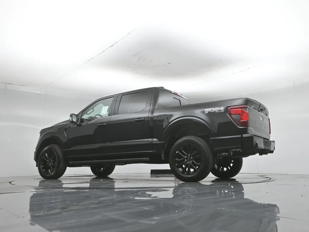 New 2026 Agate Black Metallic Ford XLT image 51