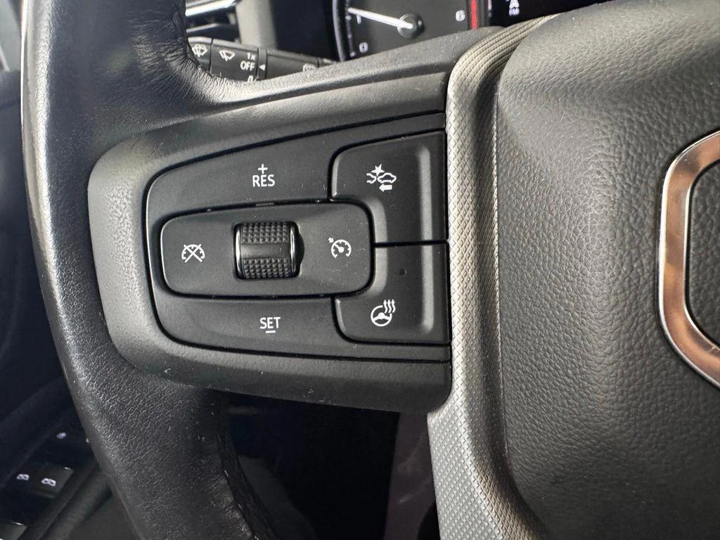 Used 2021 Onyx Black GMC Denali image 13